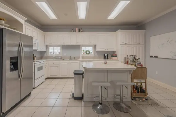 5545 Ducros Dr, Baton Rouge, LA 70820