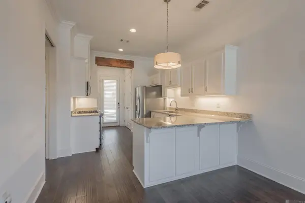 5060 Myrtle Trail Dr, Baton Rouge, LA 70820