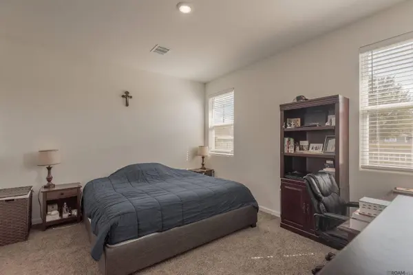 910 Drago Dr, Baton Rouge, LA 70820