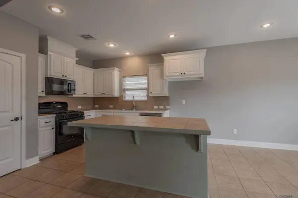 23324 Conifer Rd, Denham Springs, LA 70726