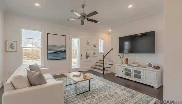 5060 Myrtle Trail Dr, Baton Rouge, LA 70820