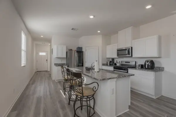 921 Drago Dr, Baton Rouge, LA 70820