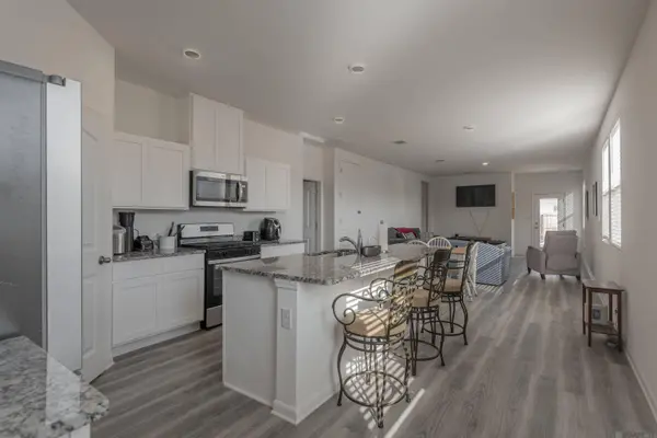 921 Drago Dr, Baton Rouge, LA 70820