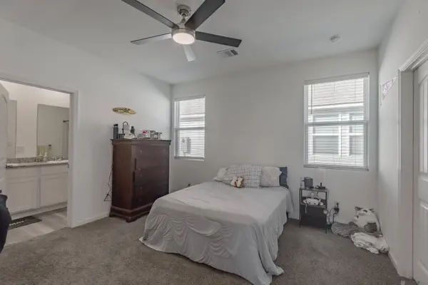 921 Drago Dr, Baton Rouge, LA 70820