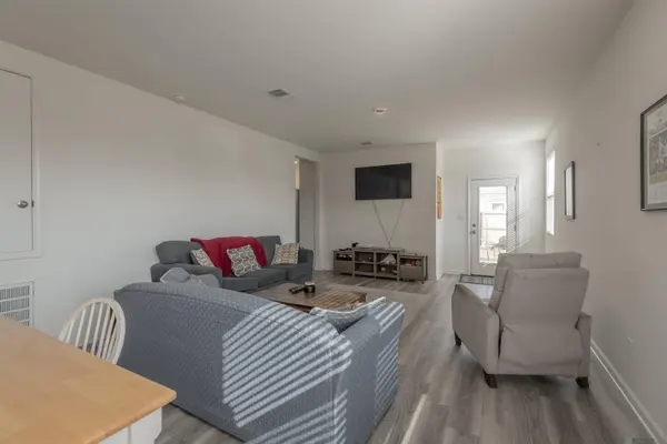 921 Drago Dr, Baton Rouge, LA 70820