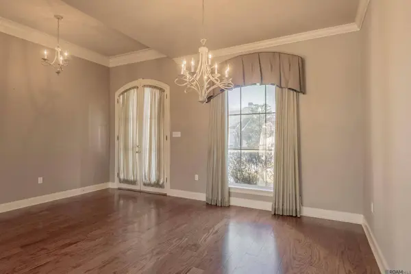 825 Wordsworth Dr, Baton Rouge, LA 70810