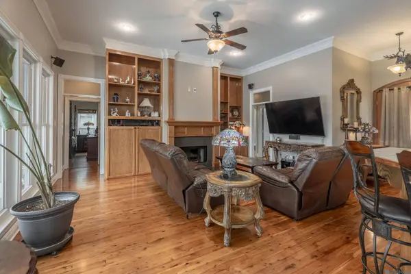 38313 Oakleigh Ln, Prairieville, LA 70769