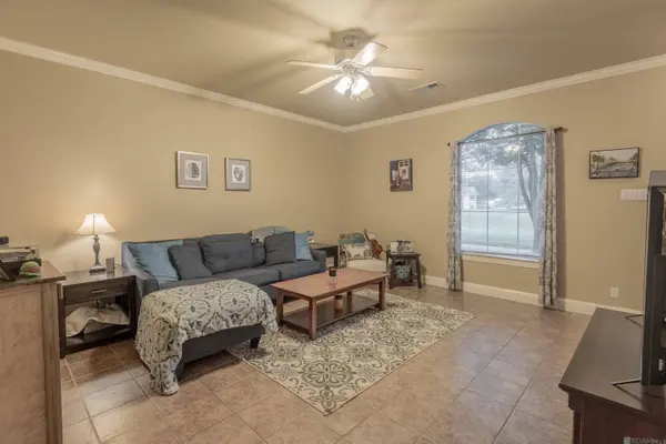4000 Lake Beau Pre ##160, Baton Rouge, LA 70820