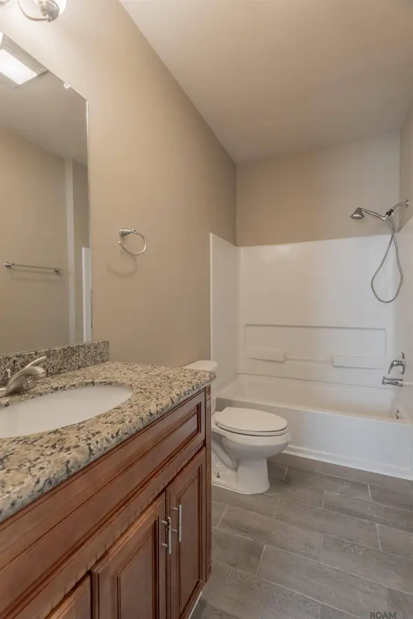 1362 Brightside Dr ##201, Baton Rouge, LA 70820