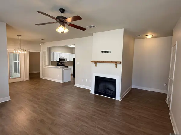 5167 Etta St ##9B, Baton Rouge, LA 70820
