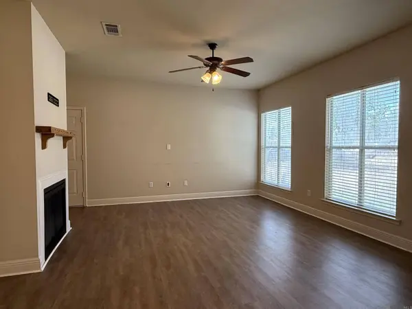 5167 Etta St ##9B, Baton Rouge, LA 70820