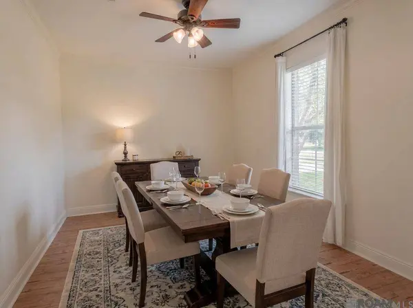 6215 Destrahan Drive, Baton Rouge, LA 70820