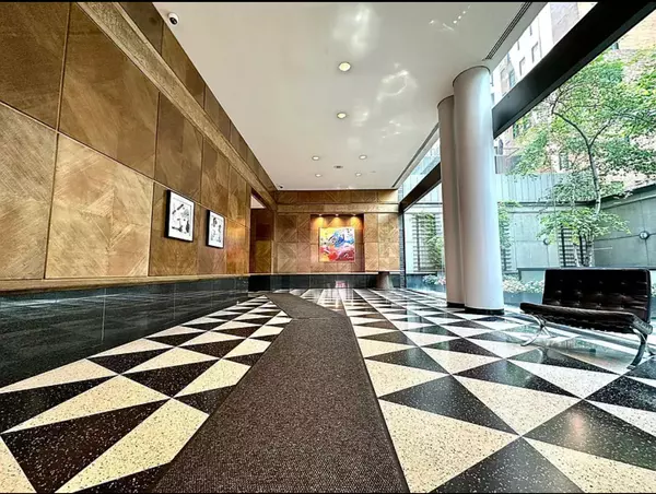 New York, NY 10023-7000,62 W 62nd St #11A