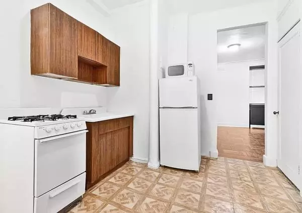 New York, NY 10027-6825,440 Riverside Dr