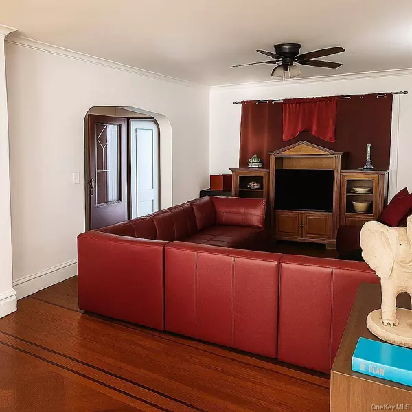 14 Van Siclen CT, Brooklyn, NY 11207