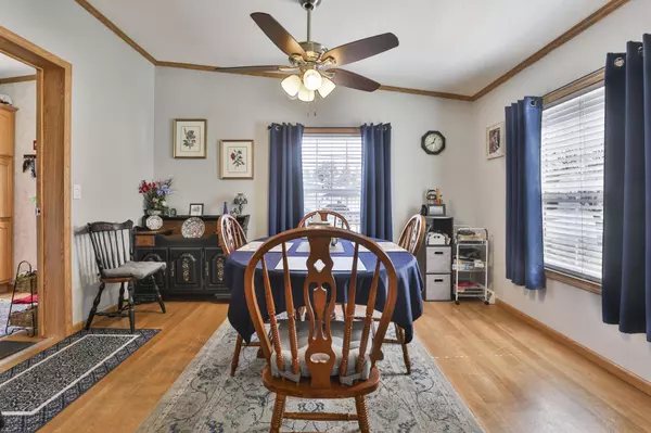 9 Buttonwood LN, Merrimack, NH 03054