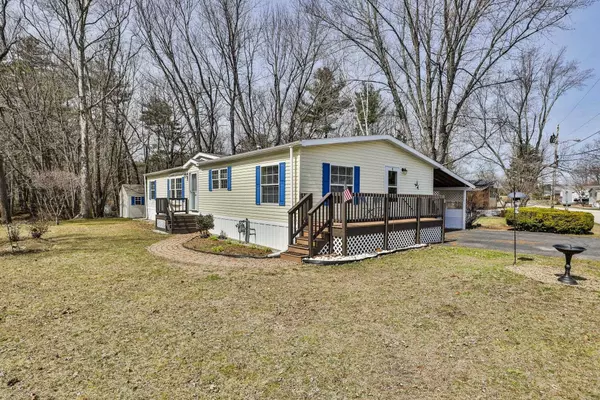 9 Buttonwood LN, Merrimack, NH 03054