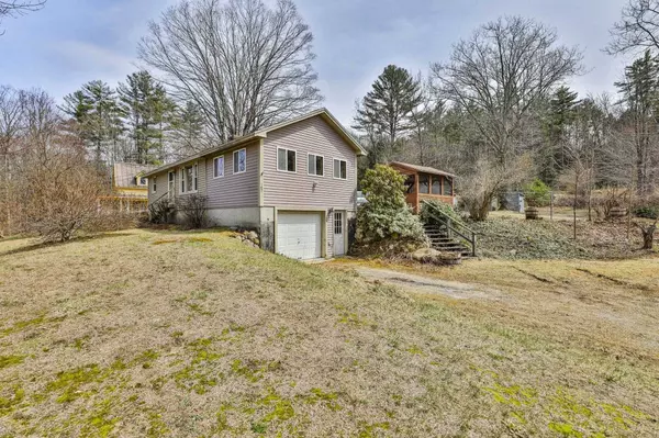 106 River RD, New Boston, NH 03070