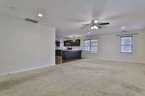 221 Wilson St #2, Haverhill, MA 01832