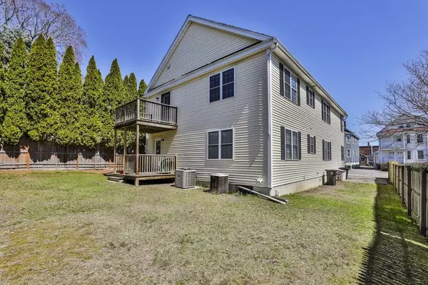 221 Wilson St #2, Haverhill, MA 01832