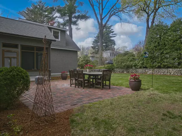 44 Raymond ST, Nashua, NH 03064