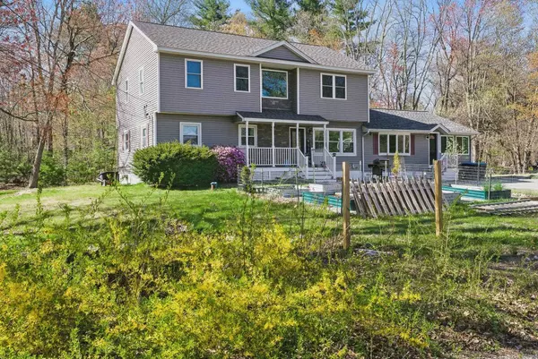 7 Lane RD, Pelham, NH 03076