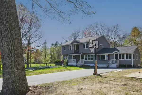 7 Lane RD, Pelham, NH 03076