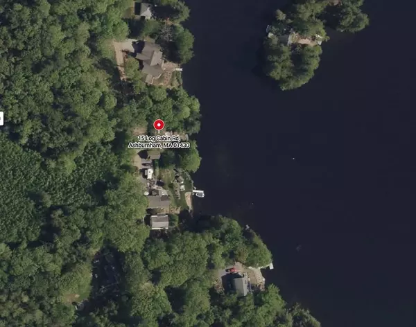 15 Log Cabin Rd, Ashburnham, MA 01430