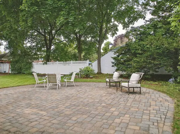 42 Chester ST, Nashua, NH 03064