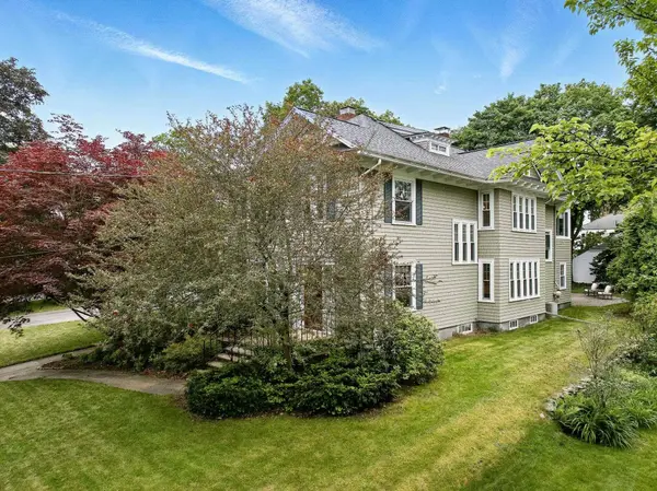 42 Chester ST, Nashua, NH 03064