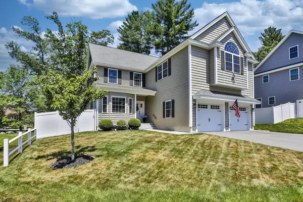 2 Sadie Ln, Methuen, MA 01844