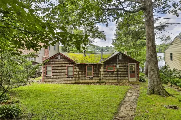 100 Stodge Meadow Rd, Ashburnham, MA 01430