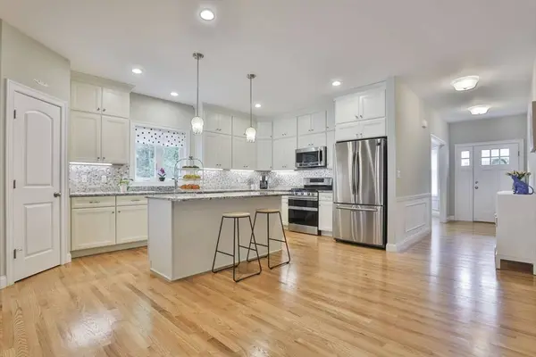 16 Sadie Ln, Methuen, MA 01844