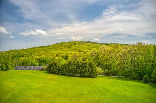 79 Summit DR, New Boston, NH 03070