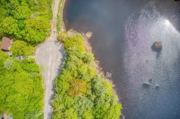 79 Summit DR, New Boston, NH 03070