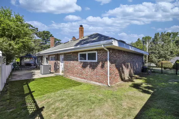 13 Irving ST, Salem, NH 03079