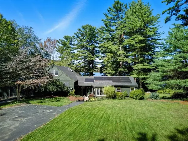 19 Roys Dr, Spencer, MA 01562