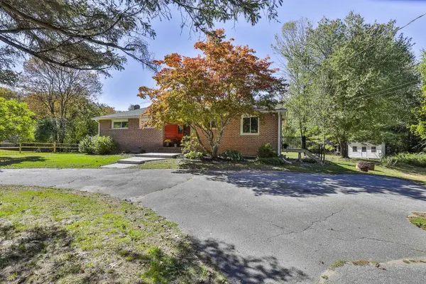 123 Musquash RD, Hudson, NH 03051