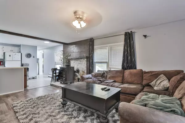 112 Cotton Farm RD, Danville, NH 03819