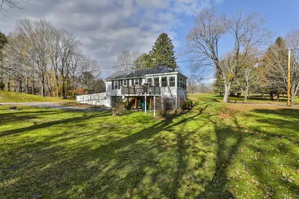 82 Martins Pond Rd, Groton, MA 01450