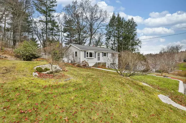 15 Westray DR, Nashua, NH 03062