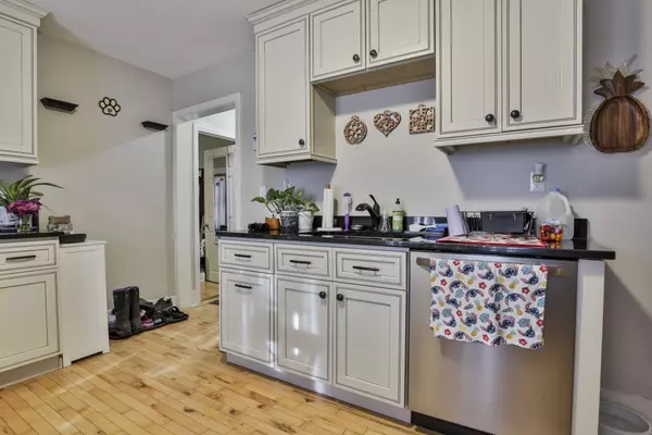 29 Beech ST #2, Newport, NH 03773