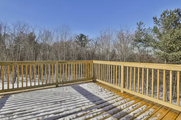 35B Windsor LN, Hudson, NH 03051