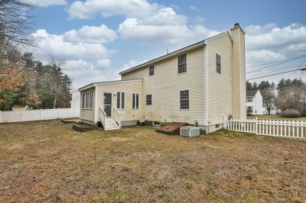 54 Vandora DR, Manchester, NH 03103