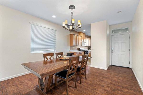 2474 Huckleberry CIR, West Sacramento, CA 95691