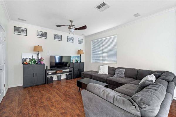 2474 Huckleberry CIR, West Sacramento, CA 95691