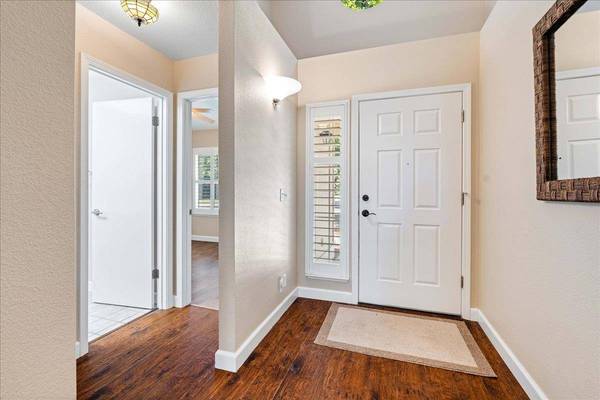 1701 Evergreen CT, Davis, CA 95618