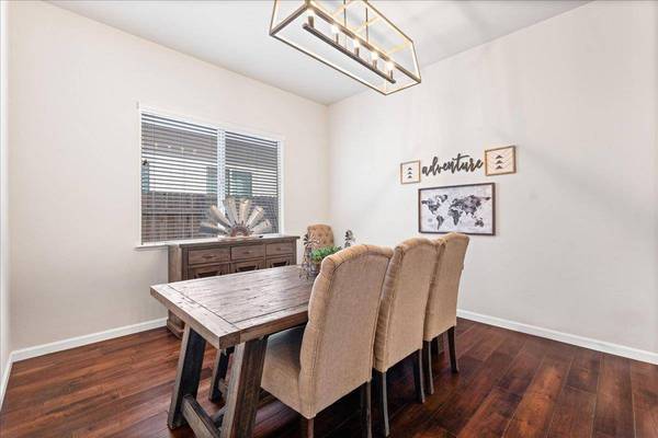 2201 Cumberland LOOP, Roseville, CA 95747