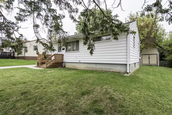 2608 Menominee Road, Waukegan, IL 60087