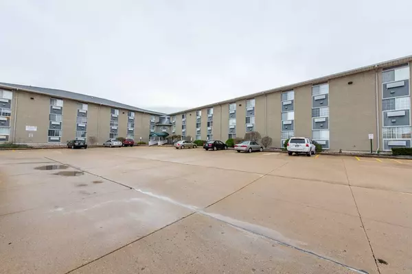 3305 Sunset Avenue #106, Waukegan, IL 60087